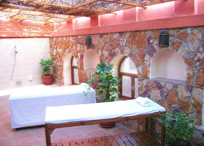 Bliss Abo Nawas 4*