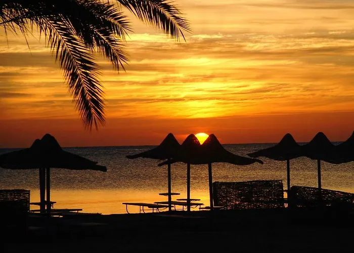 Resort Bliss Abo Nawas 4*